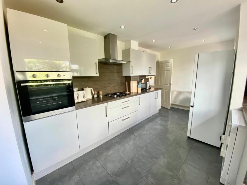 Coventry Huge 4Bed 2Bath Private Parking Nec By Empower Homes Buitenkant foto
